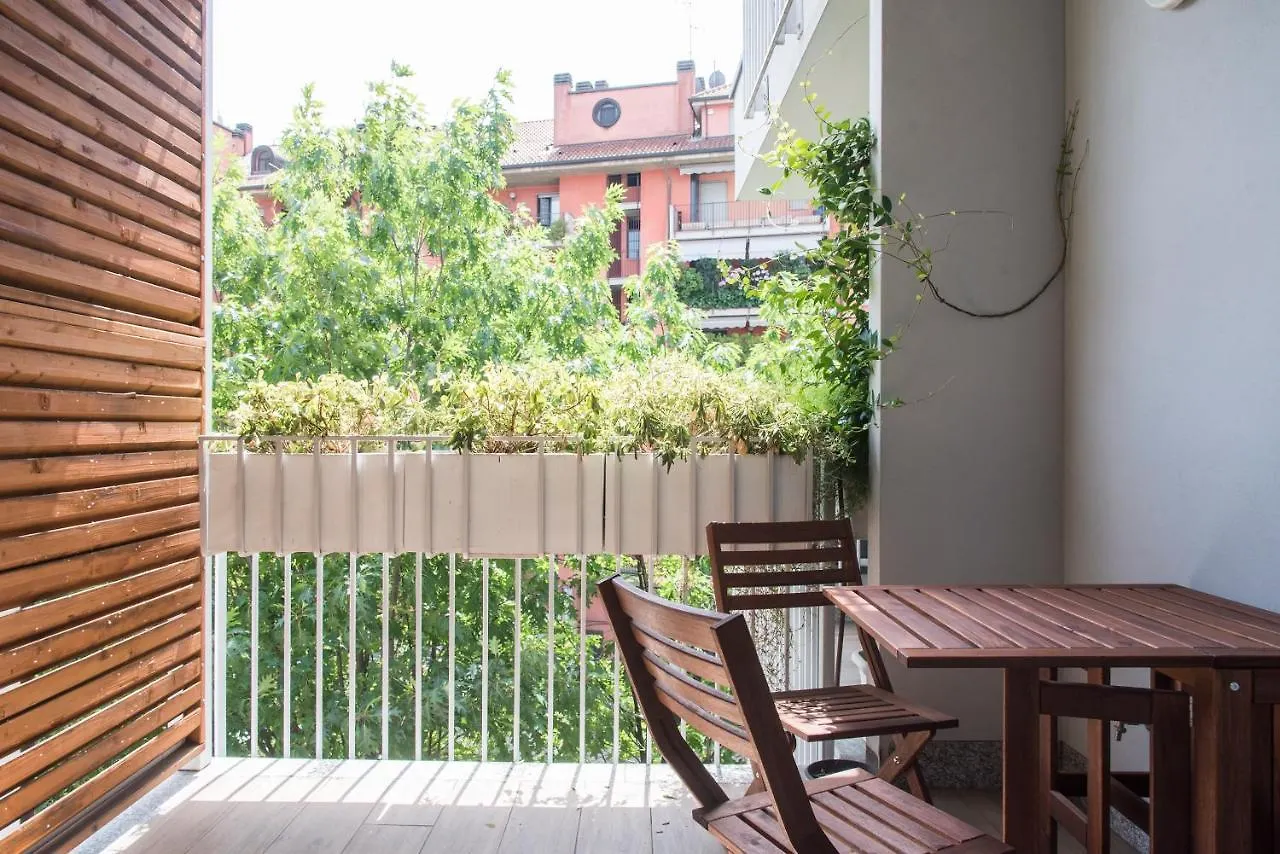 Youhosty - Monviso 32 Apartment Milan